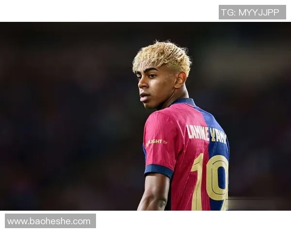 巴西男足球星崛起之路：从街头到世界杯的辉煌征程